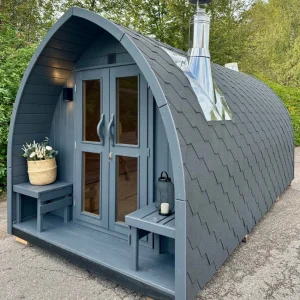 Iglu Summer House with Exterior Frame