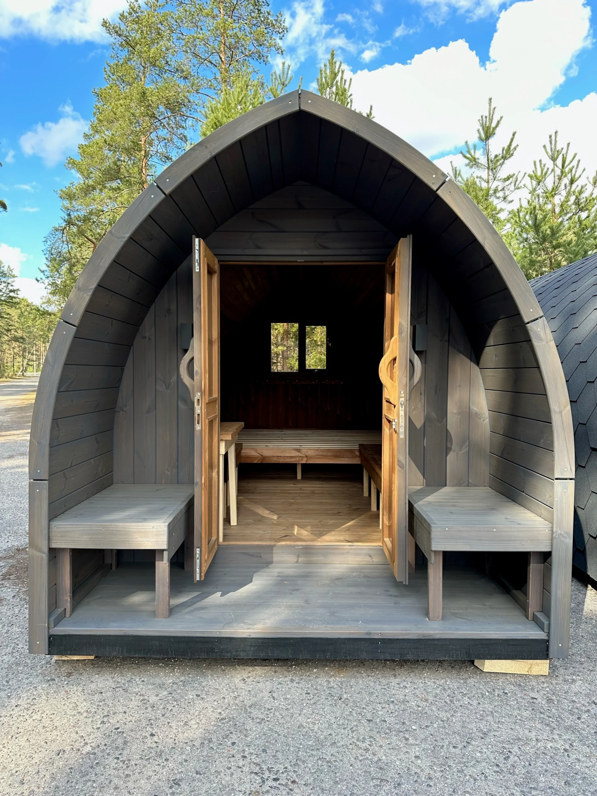 Iglu Summer House with Exterior Frame - Image 7