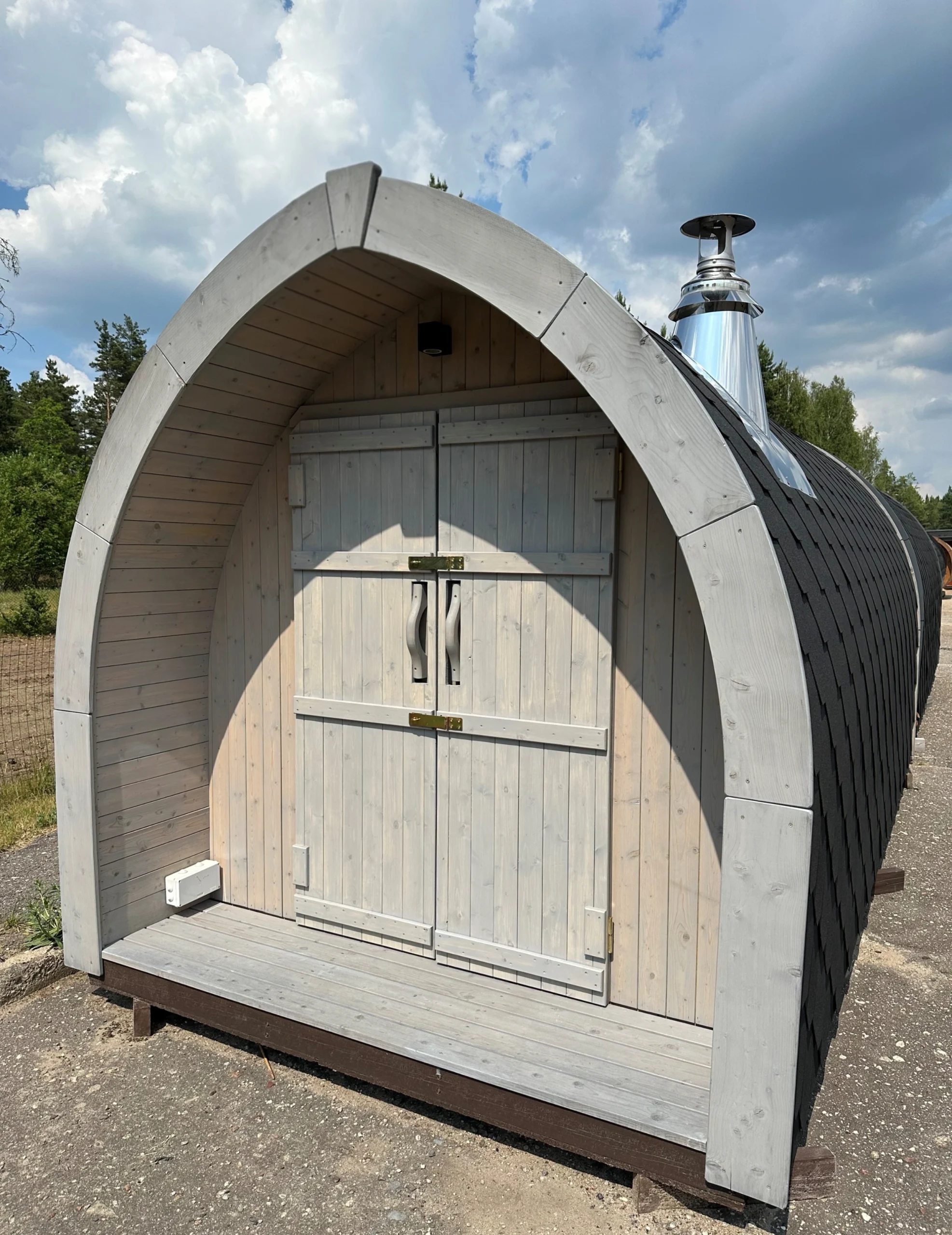 Iglu Summer House with Exterior Frame - Image 4